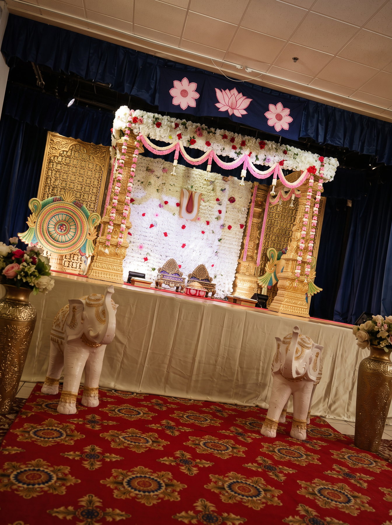 Heritage event styling with warm gold details